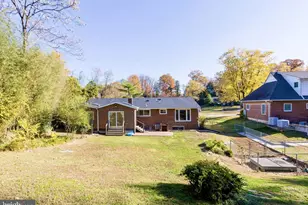 6014 Leewood Dr, Alexandria, VA 22310 - Photo 10