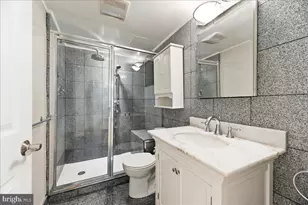 11814 Breton Ct, Reston, VA 20191 - Photo 10