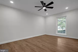 6372 Birch Leaf Ct, Burke, VA 22015 - Photo 22
