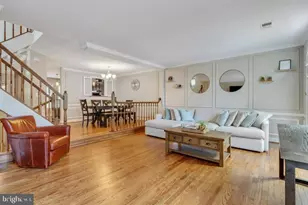 3956 Valley Ridge Dr, Fairfax, VA 22033 - Photo 4
