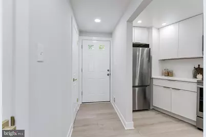 11213 Silentwood Lane, Reston, VA 20191 - Photo 6