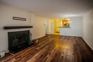 3176 Summit Square Dr, Oakton, VA 22124 - Photo 6