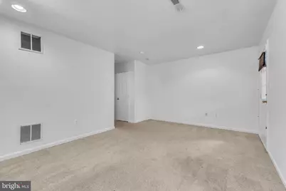 5937 Kirkcaldy Lane, Alexandria, VA 22315 - Photo 8