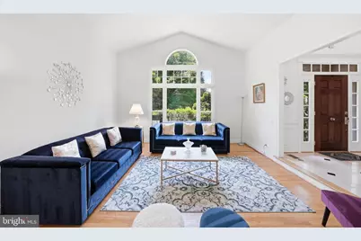 1407 Woodhurst Boulevard, McLean, VA 22102 - Photo 10