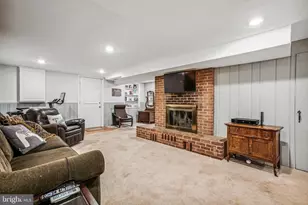 1913 Paul Spring Pkwy, Alexandria, VA 22308 - Photo 40