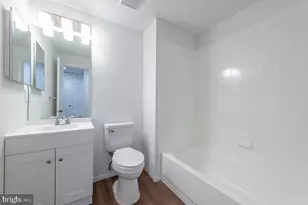 2204 Westcourt Ln, Herndon, VA 20170 - Photo 18