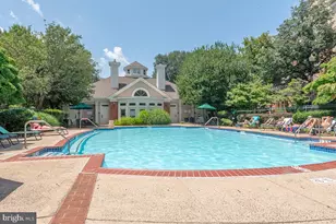2204 Westcourt Ln, Herndon, VA 20170 - Photo 22