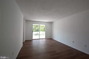 2204 Westcourt Ln, Herndon, VA 20170 - Photo 16
