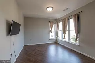 2204 Westcourt Ln, Herndon, VA 20170 - Photo 12