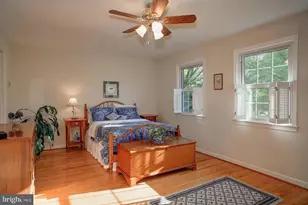 3124 Barnard Ct, Fairfax, VA 22031 - Photo 8