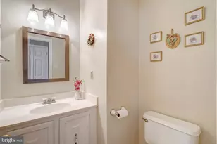 3352 Broken Knife Ct, Annandale, VA 22003 - Photo 12