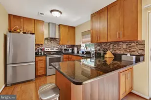 3316 Stone Heather Ct, Herndon, VA 20171 - Photo 12