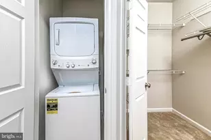 12909 Centre Park Cir, Herndon, VA 20171 - Photo 18
