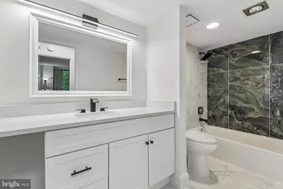 1808 Old Meadow Road #418, McLean, VA 22102 - Photo 14