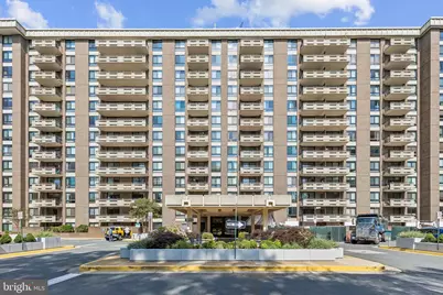 1808 Old Meadow Road #418, McLean, VA 22102 - Photo 18