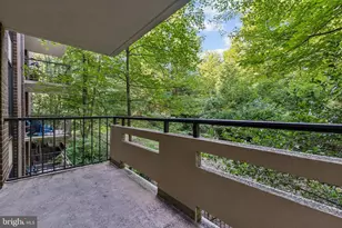 1808 Old Meadow Rd, McLean, VA 22102 - Photo 16