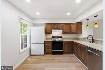 7691 Northern Oaks Court, Springfield, VA 22153 - Photo 14
