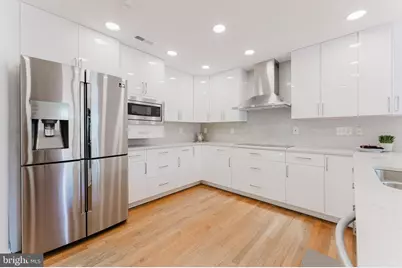 10527 Mereworth Lane, Oakton, VA 22124 - Photo 12