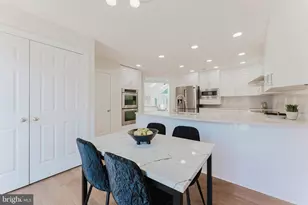 10527 Mereworth Ln, Oakton, VA 22124 - Photo 18