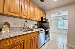 3101 S Manchester St, Falls Church, VA 22044 - Photo 2