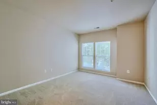 1520 North Point Dr, Reston, VA 20194 - Photo 14