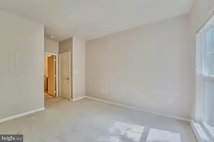 1520 North Point Dr, Reston, VA 20194 - Photo 22