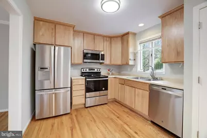 9823 Saint Cloud Court, Fairfax, VA 22031 - Photo 20