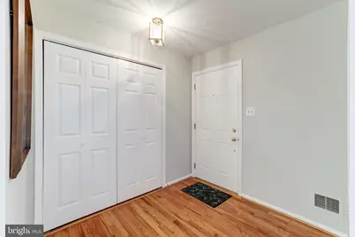9823 Saint Cloud Court, Fairfax, VA 22031 - Photo 6
