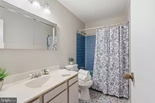 8532 S Canterbury Dr, Annandale, VA 22003 - Photo 22