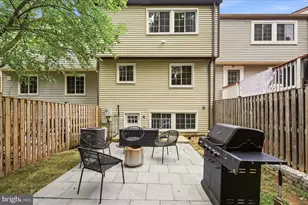 5835 Rock Forest Ct, Centreville, VA 20121 - Photo 48