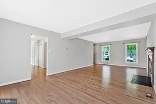 4613 Fillingame Dr, Chantilly, VA 20151 - Photo 4
