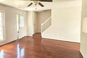 6552 Old Carriage Ln, Alexandria, VA 22315 - Photo 6