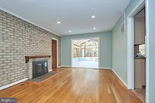 11312 Myrtle Ln, Reston, VA 20191 - Photo 6