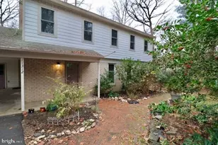 11312 Myrtle Ln, Reston, VA 20191 - Photo 2