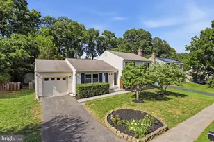 412 Cavendish St, Herndon, VA 20170 - Photo 2
