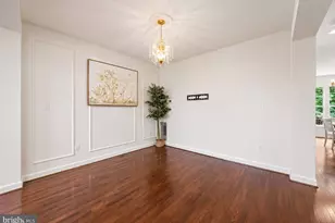 8570 Wyngate Manor Ct, Alexandria, VA 22309 - Photo 6