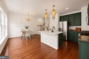 8570 Wyngate Manor Ct, Alexandria, VA 22309 - Photo 10