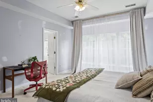 8570 Wyngate Manor Ct, Alexandria, VA 22309 - Photo 18