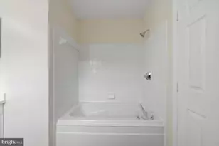 5610 Belleau Woods Ln, Alexandria, VA 22315 - Photo 26