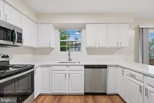 5610 Belleau Woods Ln, Alexandria, VA 22315 - Photo 14