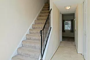 9637 Westport Ln, Burke, VA 22015 - Photo 2