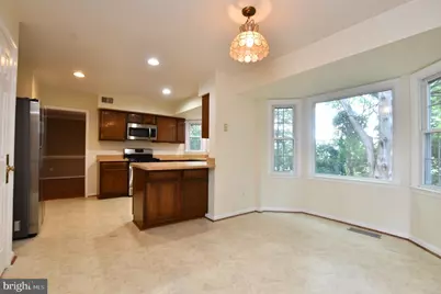 350 Copperfield Lane, Herndon, VA 20170 - Photo 2