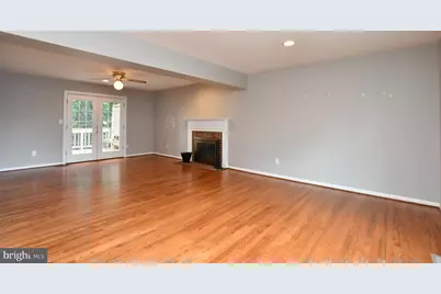 350 Copperfield Lane, Herndon, VA 20170 - Photo 4