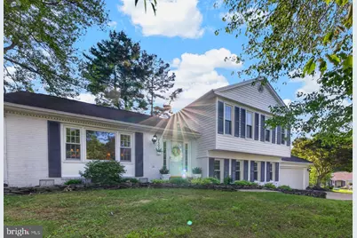 7901 Laural Valley Way, Springfield, VA 22153 - Photo 2