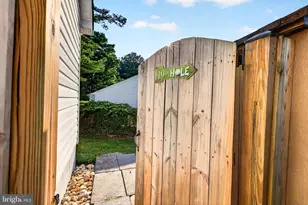 7901 Laural Valley Way, Springfield, VA 22153 - Photo 6