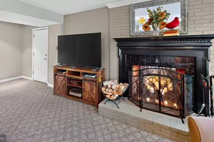 7901 Laural Valley Way, Springfield, VA 22153 - Photo 40