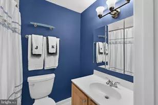 7901 Laural Valley Way, Springfield, VA 22153 - Photo 36