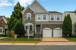 4172 McCloskey Ct, Chantilly, VA 20151 - Photo 1
