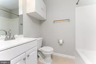 2534 Peter Jefferson Ln, Herndon, VA 20171 - Photo 6