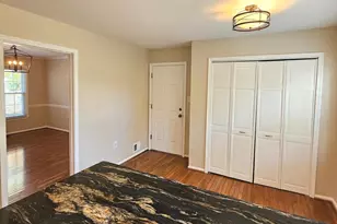 6413 4 Oaks Ln, Burke, VA 22015 - Photo 14